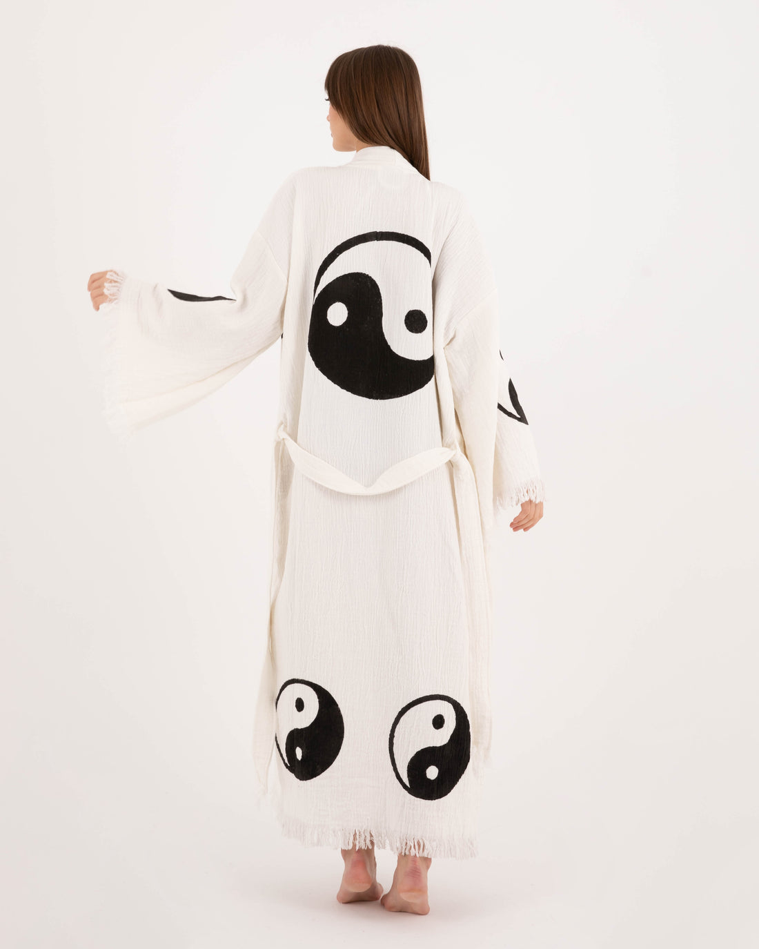 Black Ying Yang Patterned White Kimono Robe